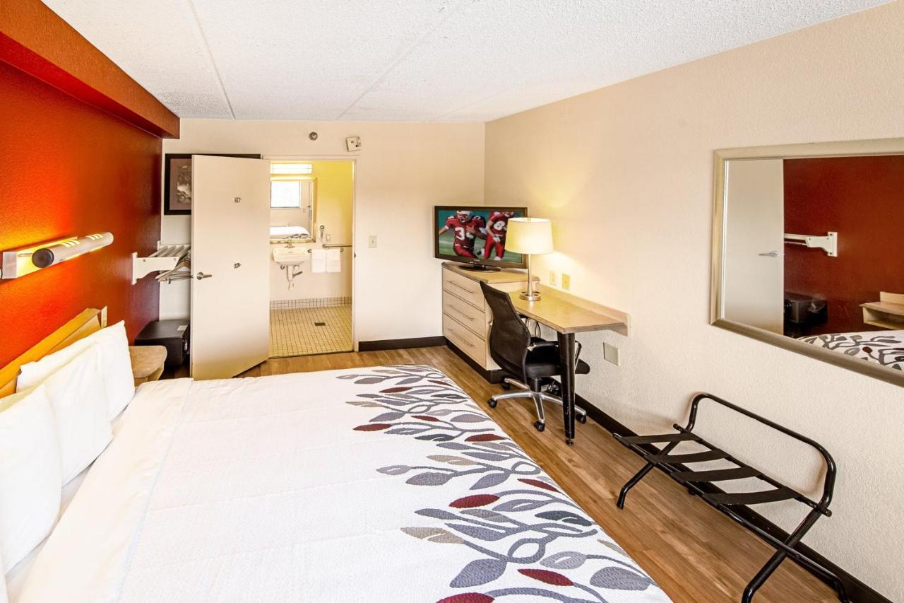 Red Roof Inn Virginia Beach Exterior photo