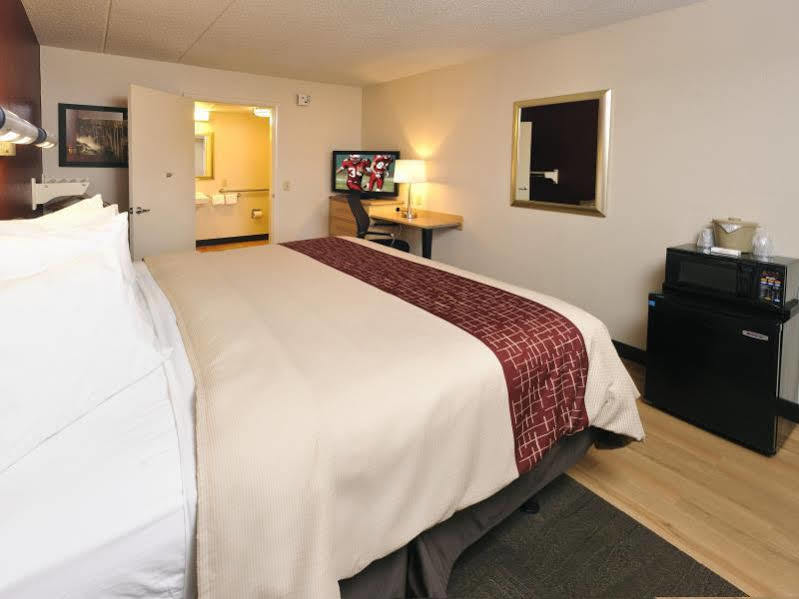 Red Roof Inn Virginia Beach Exterior photo